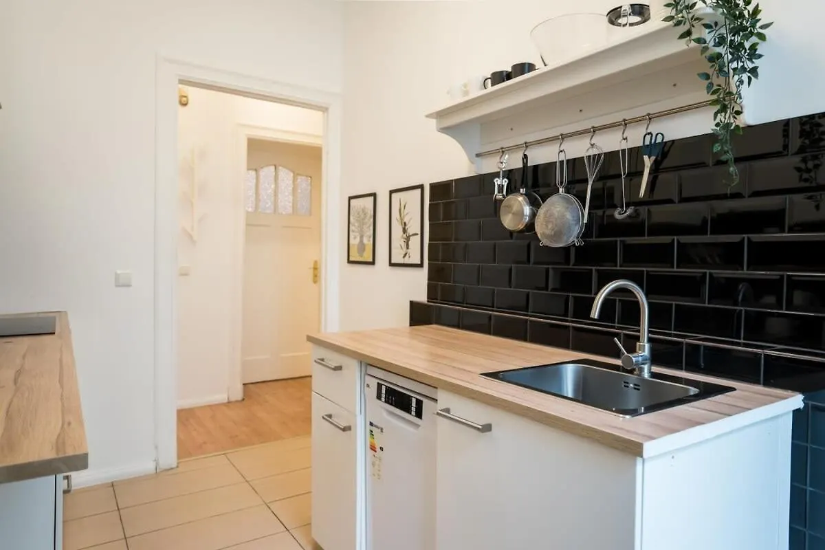 Great Apartment In Berlin Neukoelln Germania